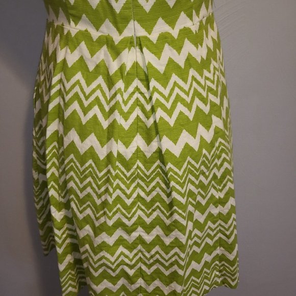 Jessica Howard, Chevron Green and White, Fit & Flare Dress, Size 10, Sleeveless - Picture 6 of 6